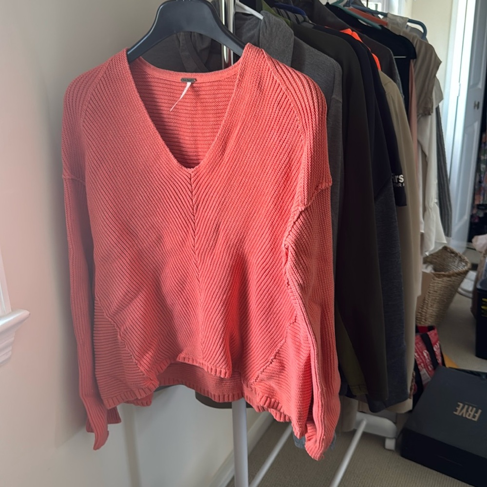 Free People Coral La Brea oversized v neck knit woman’s sweater